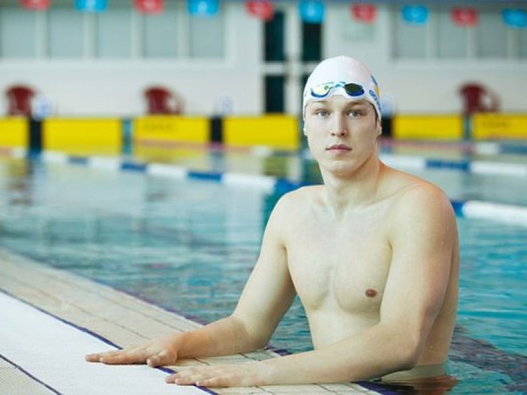 Украинец на соревнованиях в Лондоне стал чемпионом Европы по плаванию