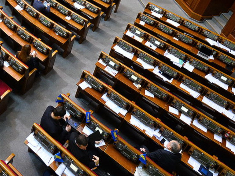 Рада проголосовала за усовершенствование судебной защиты иностранцев