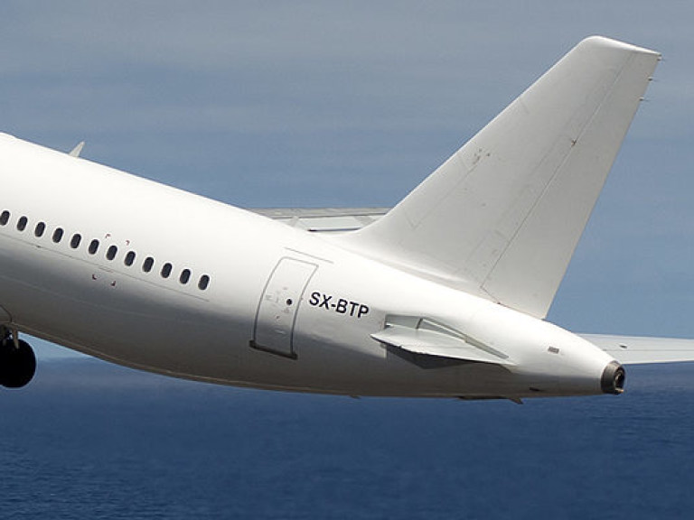 Пропавший в Средиземном море Airbus A320 подавал сигнал бедствия