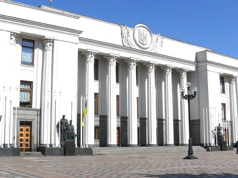 Парубий открыл утреннее заседание, в зале- 274 народных депутата