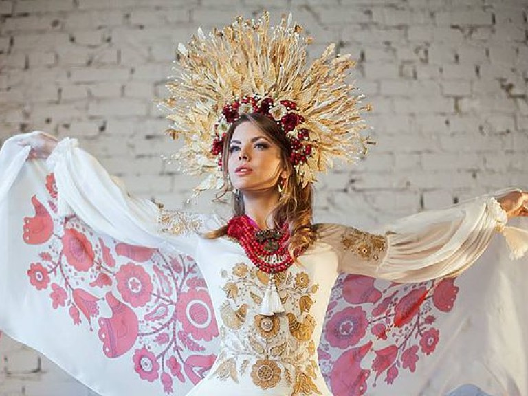 Дизайнеры рассказали о 10 этно-трендах этого лета