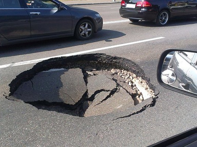На ремонт дорог в столице запланировано 450 миллионов гривен &#8212; депутат Киевсовета