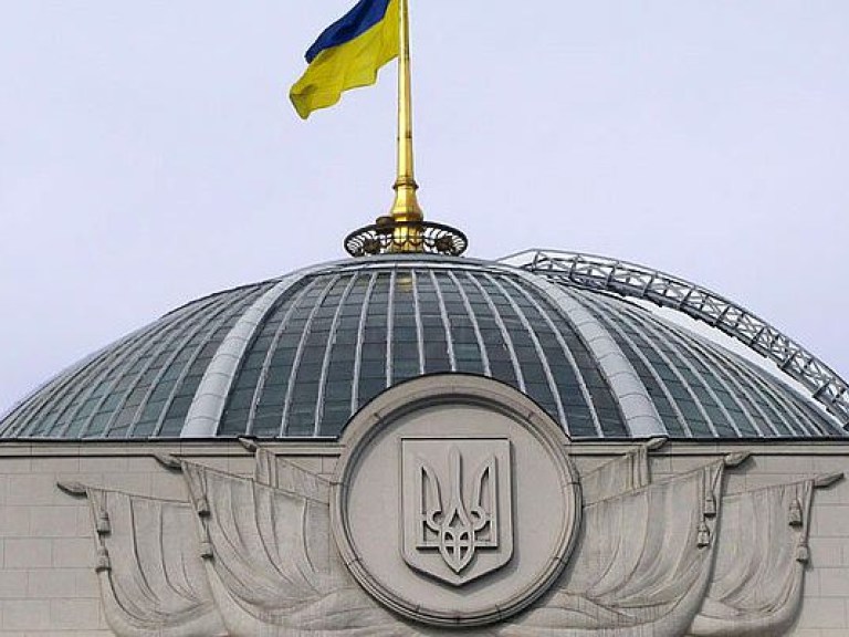 Анонс пресс-конференции «Затишье перед бурей: чего ждать от работы парламента летом?»