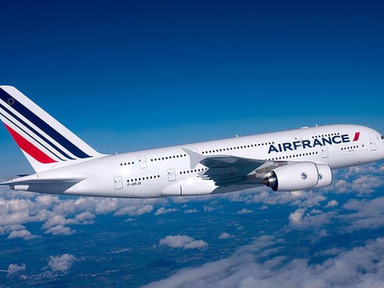 Профсоюз Air France призвал пилотов выйти на забастовку во время Евро-2016