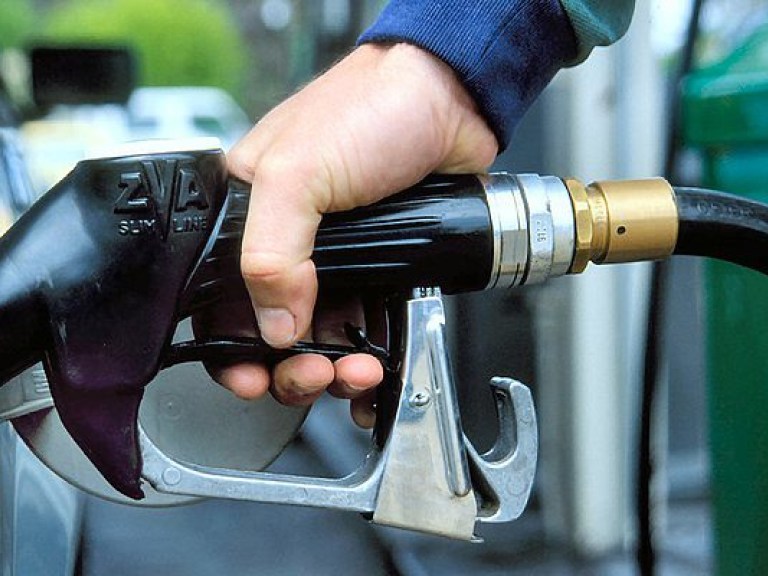 Результаты расследования по повышению цен на бензин ожидаются через полгода &#8212; Гройсман