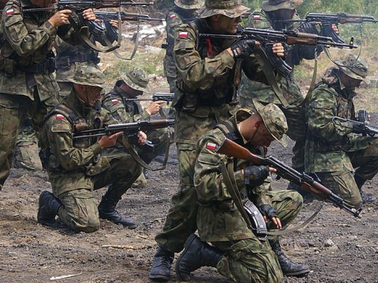 Армия Польши увеличится до 150 тыс человек