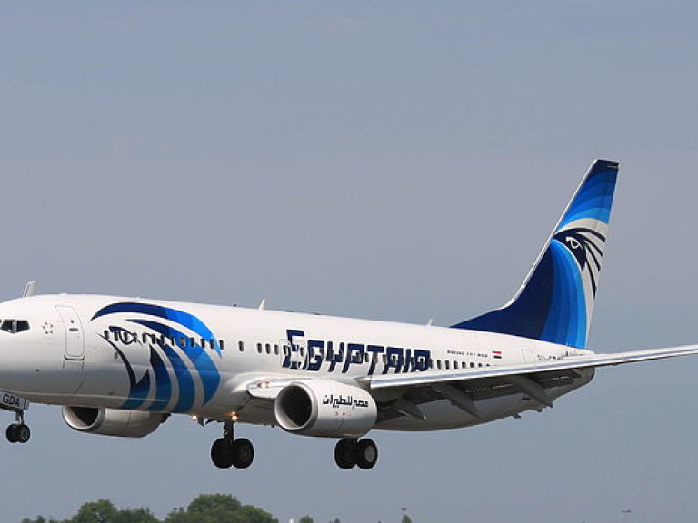 Самолет EgyptAir экстренно сел в Узбекистане из-за угрозы взрыва