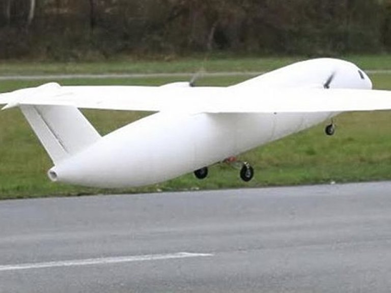 В небо взлетел первый в мире самолет, изготовленный на 3D-принтере (ФОТО)