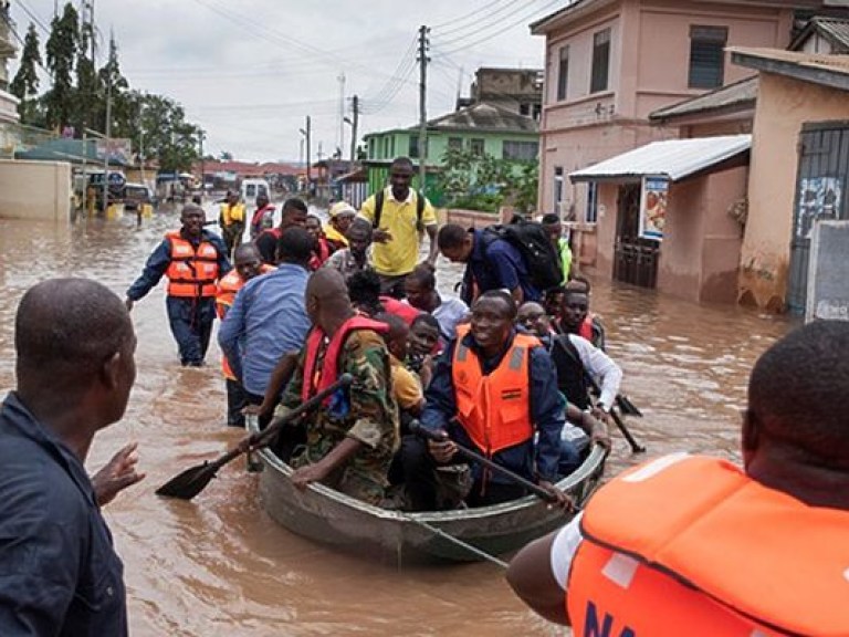В Гане затопило столицу, есть жертвы (ФОТО)
