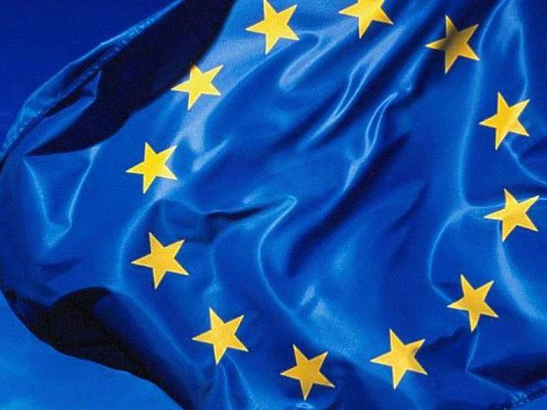 Эксперт: Заявление премьера о вступлении Украины в ЕС через 10 лет — дешевый пиар