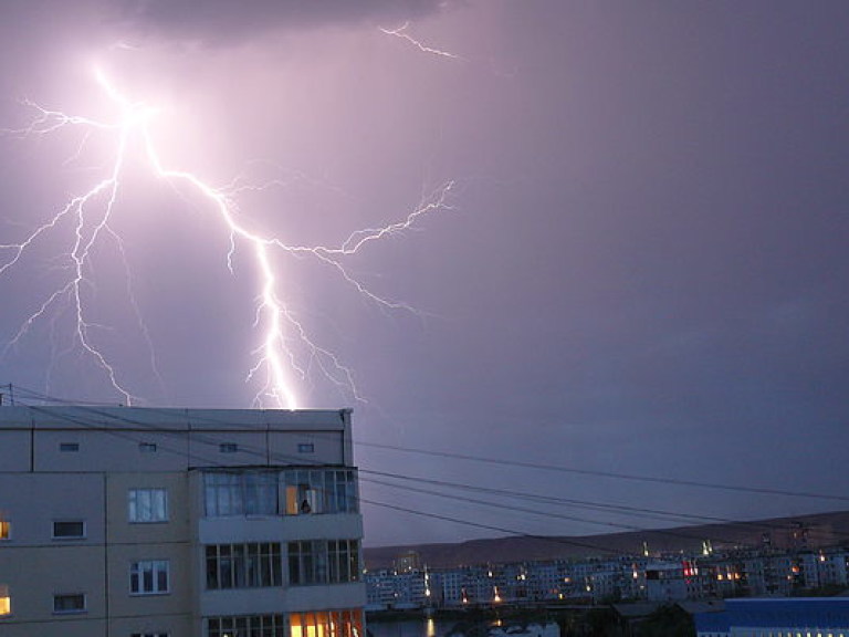 В Киеве объявлено штормовое предупреждение