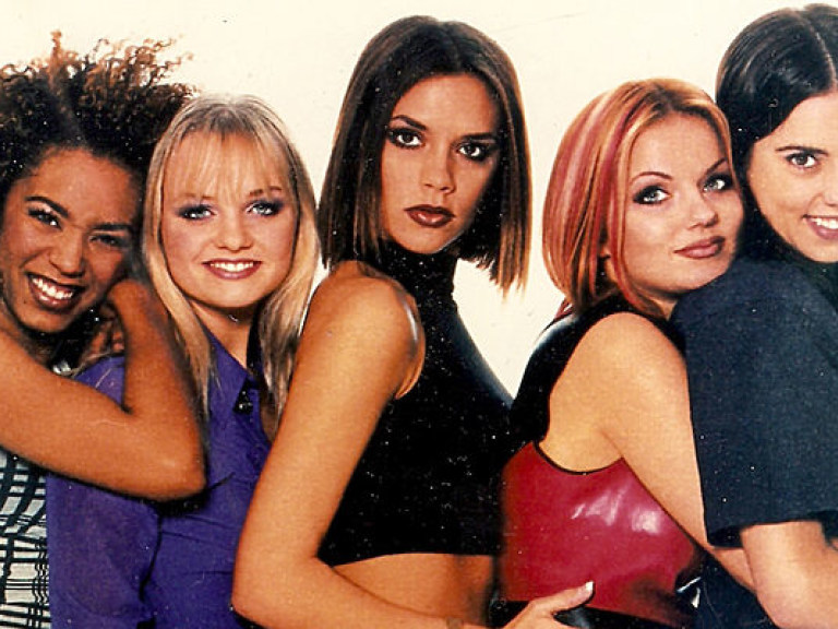 Spice Girls подыскивают вокалистку на место Виктории Бекхэм