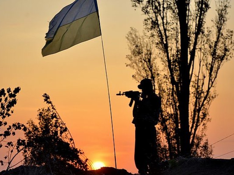 За сутки в зоне АТО погибли двое украинских военных, пятеро получили ранения