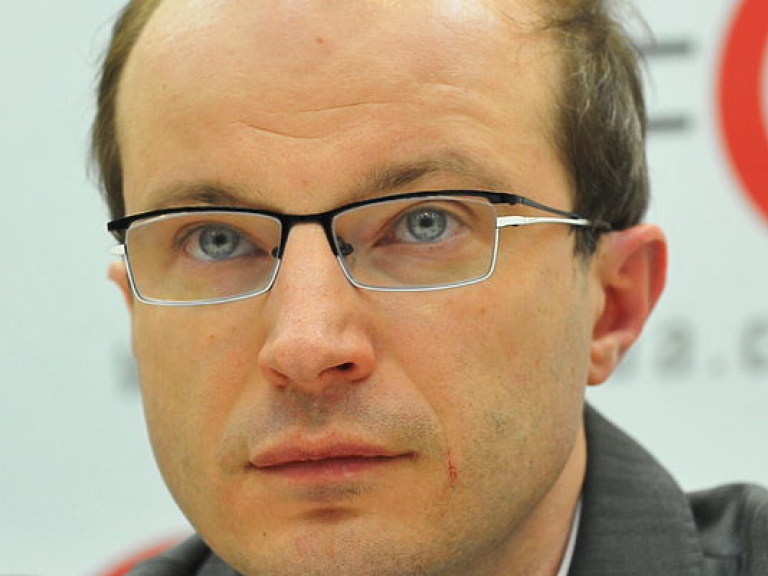 Авторов постановления об увольнении Розенко можно обвинить в молчании во времена Яценюка &#8212; политолог