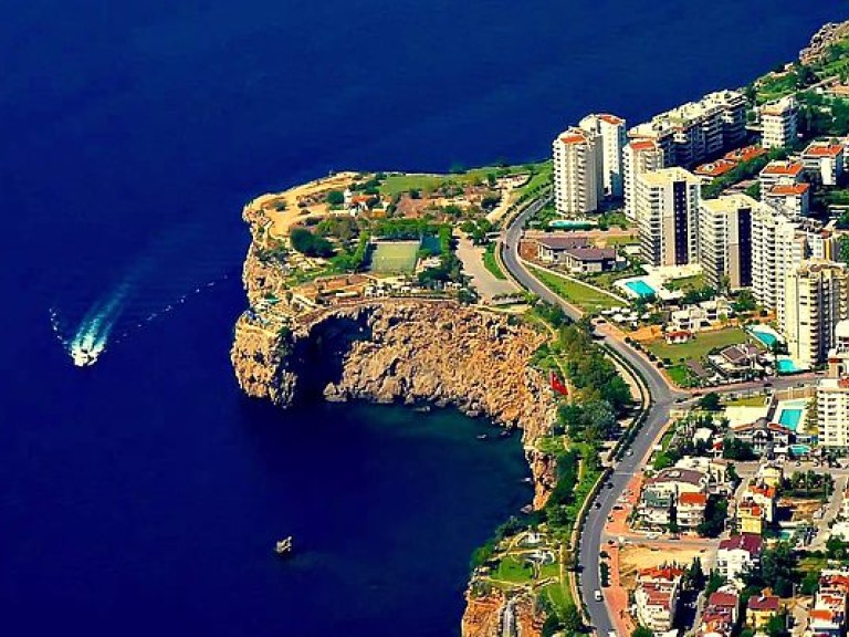 Анталья переживает сильный отток туристов