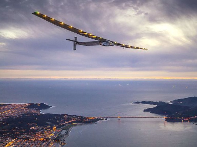 Самолет на солнечных батареях Solar Impulse 2 пересек Атлантику