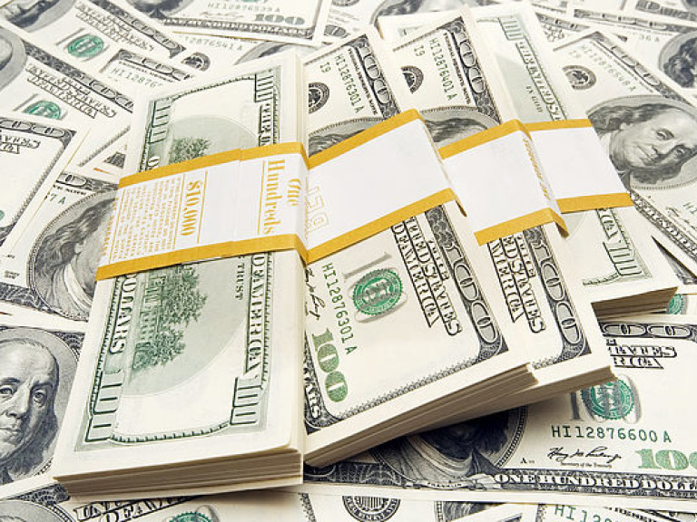 НБУ установил официальный курс на уровне 24,84 гривны за доллар