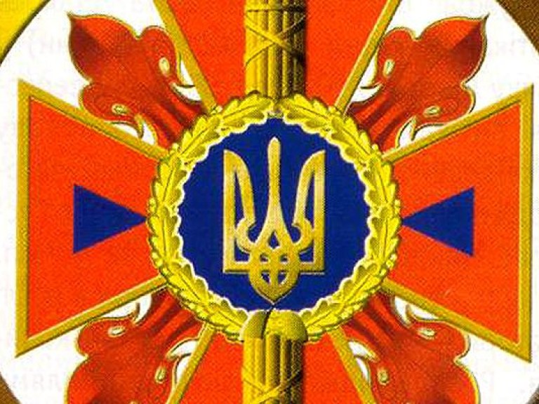 Спасатели извлекли тело 40-летнего мужчины из водоема в Донецкой области