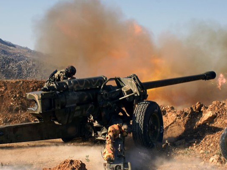 Войска коалиции в Сирии уничтожили 5 нефтескважин