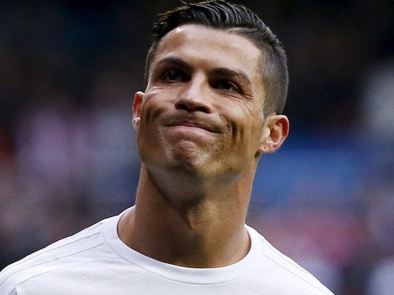 Роналду из-за травмы пропустит четыре игровые недели