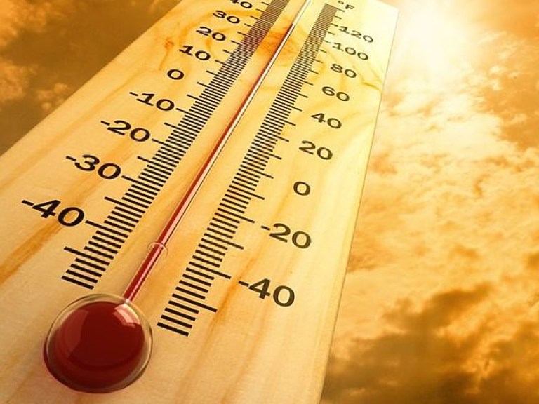 Синоптик: жара захватит всю территорию Украины