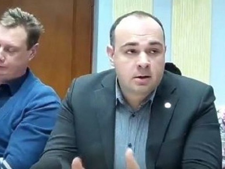 Юрий Власенко подал в суд на Дубиля