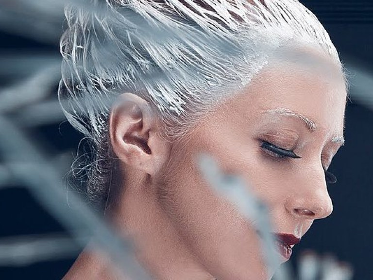 AntoninaProject показала перфоманс на большой сцене