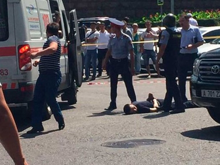 В Алматы завершили антитеррористическую операцию