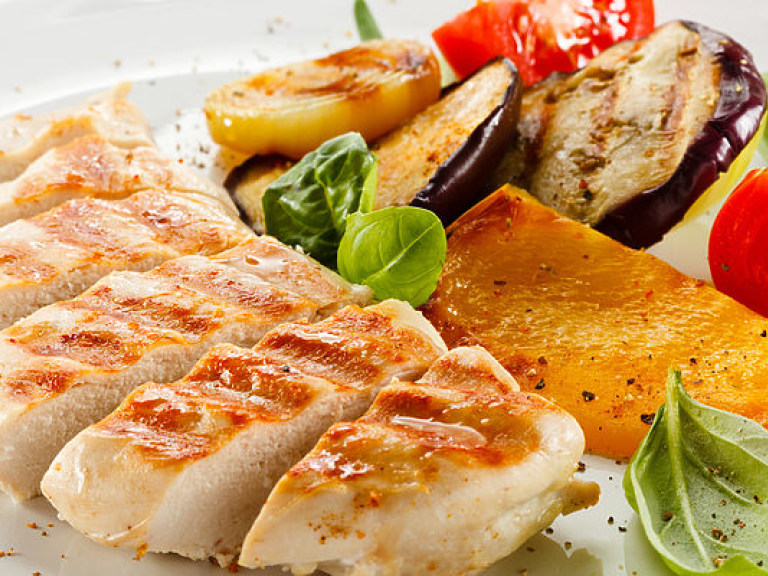 В летний зной утром следует плотно завтракать – врач-диетолог