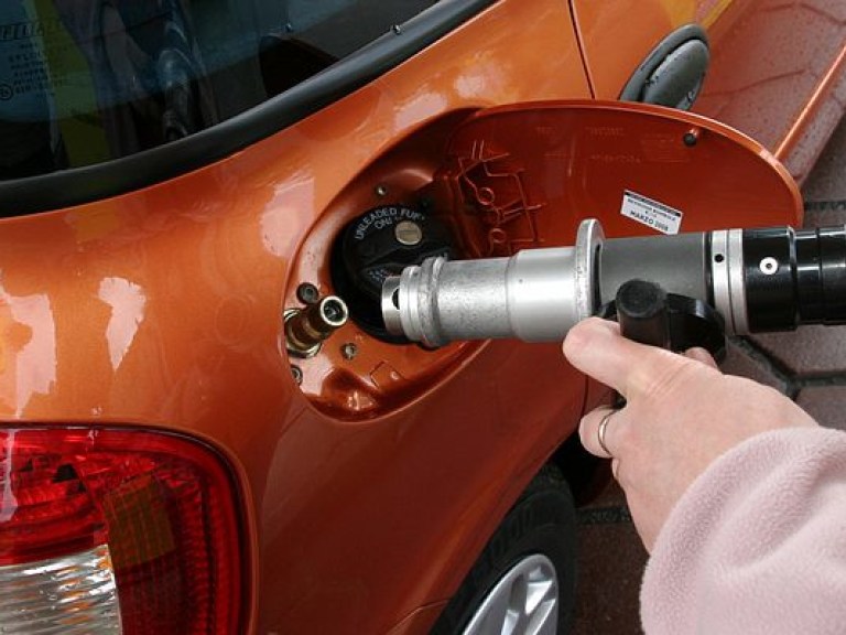 Цены на газ для авто в ближайшее время не снизятся — эксперт