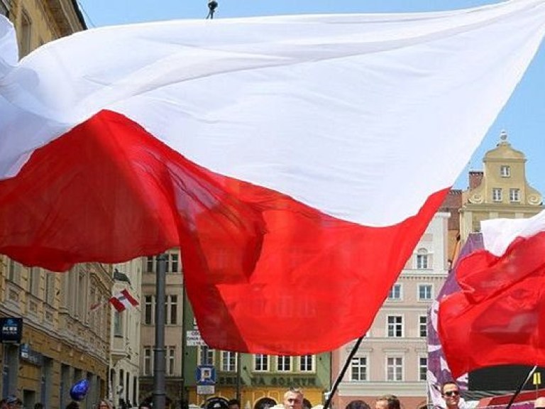 СМИ: Польша представляет большую угрозу для единства ЕС, чем Brexit