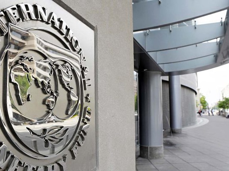 Год без МВФ: почему Украине не дают кредит?