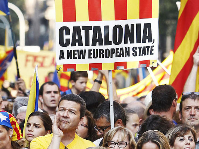 Мадрид оспорил резолюцию в поддержку отделения Каталонии