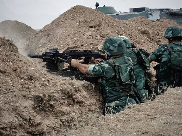 В Баку заявили о нарушении перемирия в Нагорном Карабахе