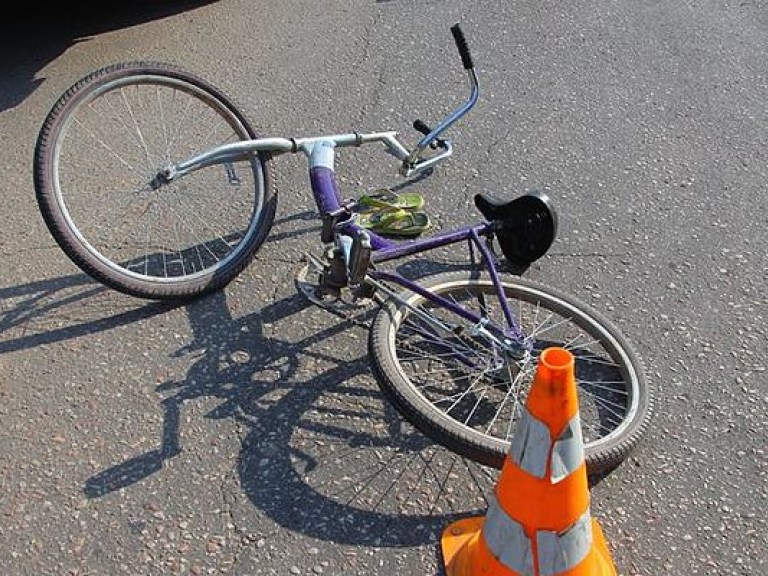 В Покровске девочка на велосипеде насмерть переехала мальчика