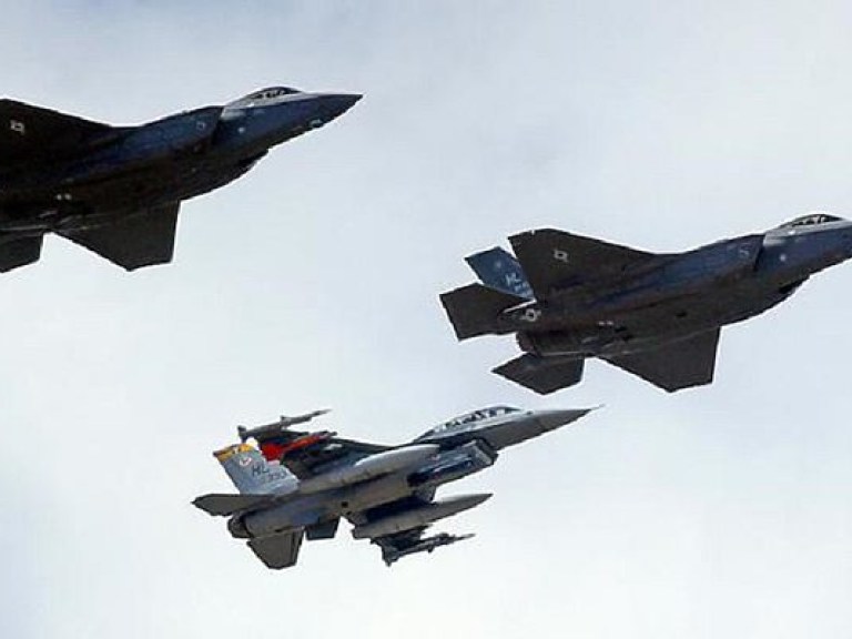 США объявили о готовности первой эскадрильи новейших истребителей F-35А к боевым задачам (ФОТО)