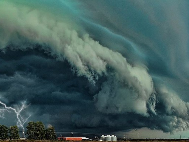 Более 400 человек эвакуировали в Белизе из-за урагана