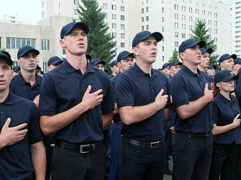 Полиции не удалось закончить переаттестацию в запланированные сроки