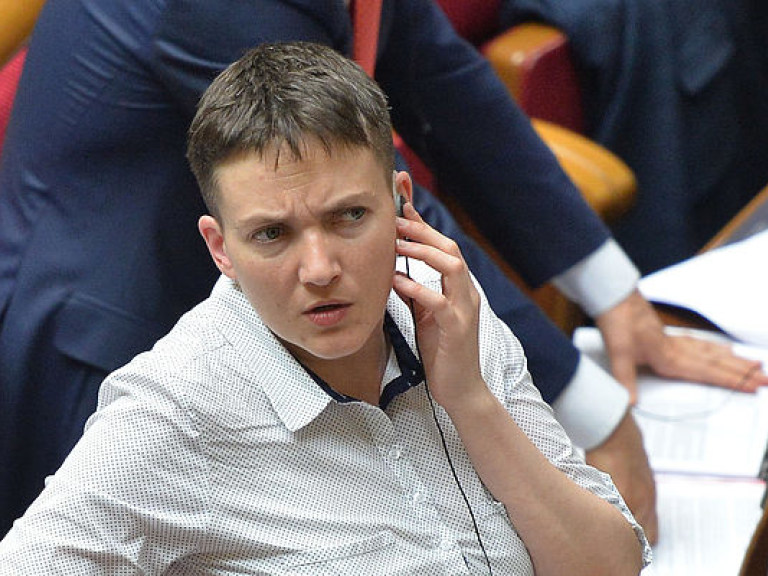 Савченко, вслед за Медведчуком, «шьют» госизмену за последовательную позицию– политолог
