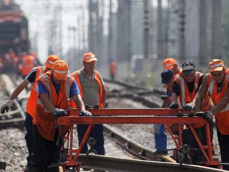 Украинцы будут строить железную дорогу для Ирана