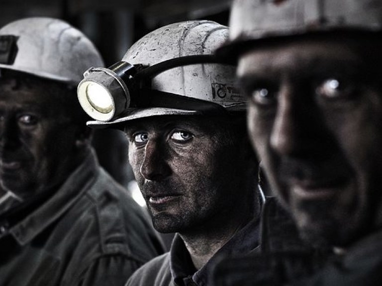 Задолженность по выплатам шахтерам будет погашена за счет закрытия шахт