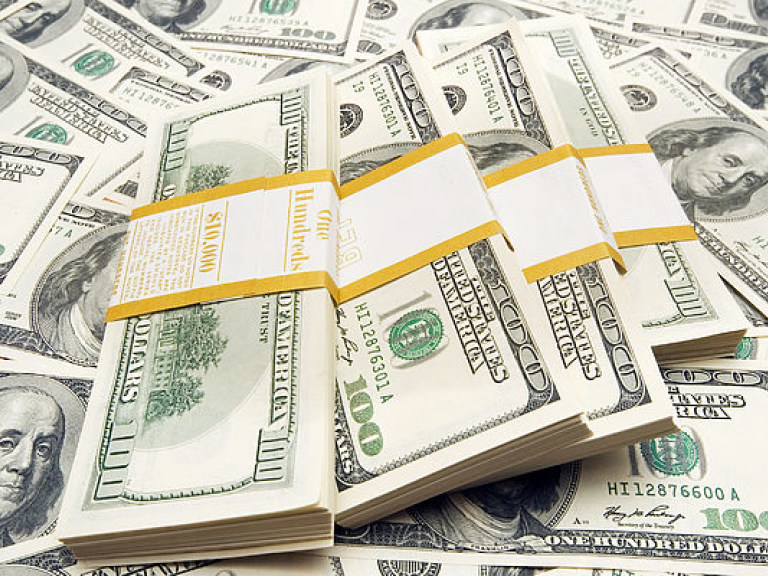 НБУ установил официальный курс на уровне 24,81 грн за доллар