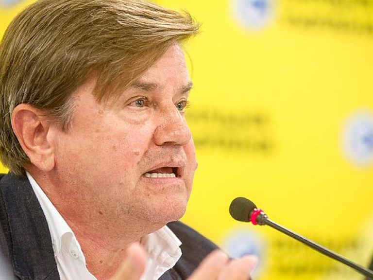 Электронное декларирование лишь «приглушит» коррупцию — политолог