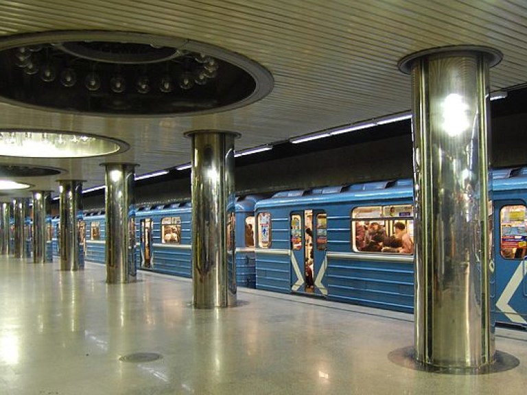 В киевском метро заговорили о подорожании проезда, тогда как его доходы растут – эксперт
