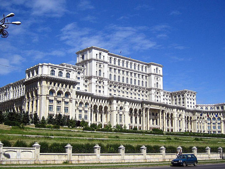 МИД Румынии отрицает ввоз ядерного оружия США в страну