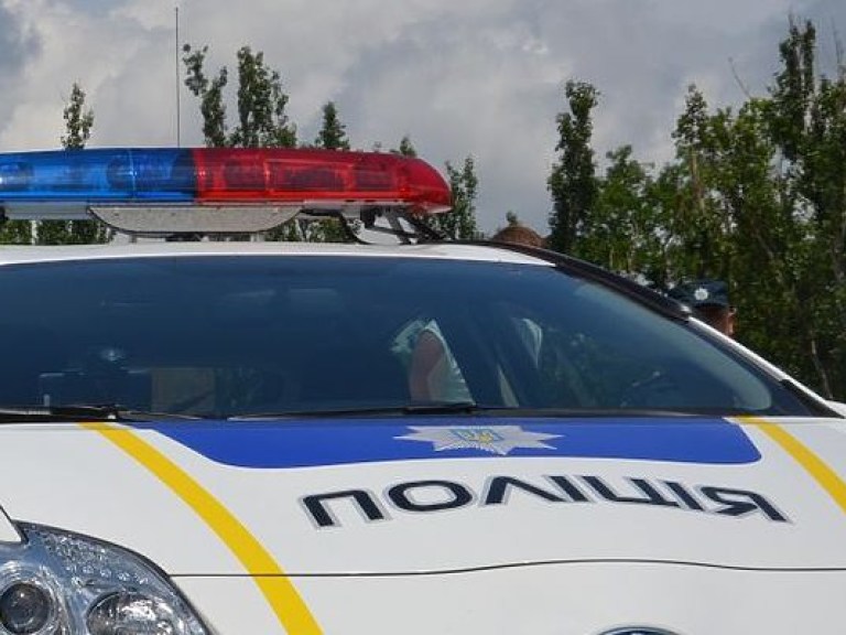 В Запорожской области на заправке избили священника и волонтеров