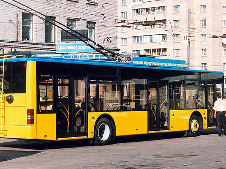 По случаю Дня флага киевским троллейбусам № 6, 16, 18 временно изменят маршрут