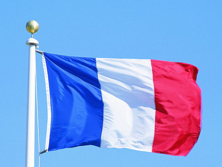 Во Франции задержали троих подозреваемых в подготовке терактов