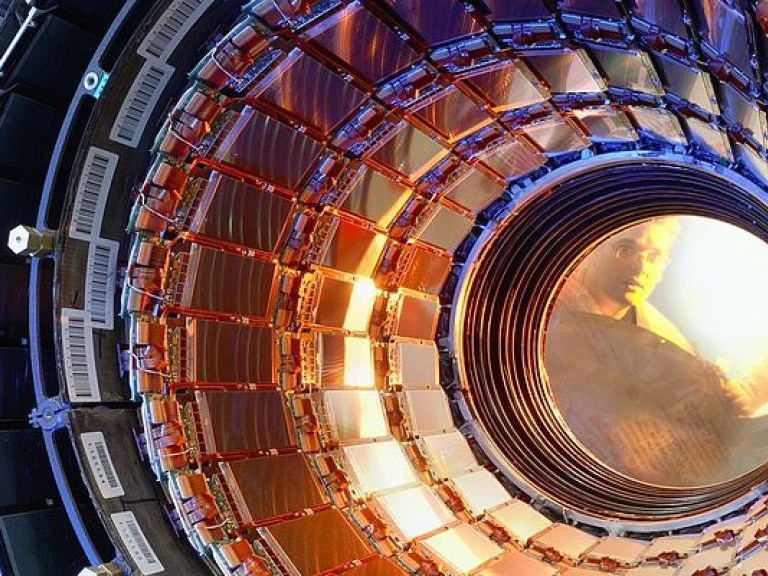 Большой адронный коллайдер достиг максимума светимости &#8212; ученые