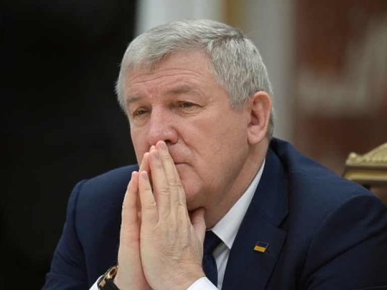 ГПУ вызвала 5 сентября на допрос экс-министра обороны Ежеля